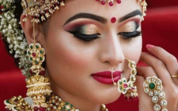 https://www.evnzon.in/service_pic/119/sri-bridal-studio-1671860159.jpeg