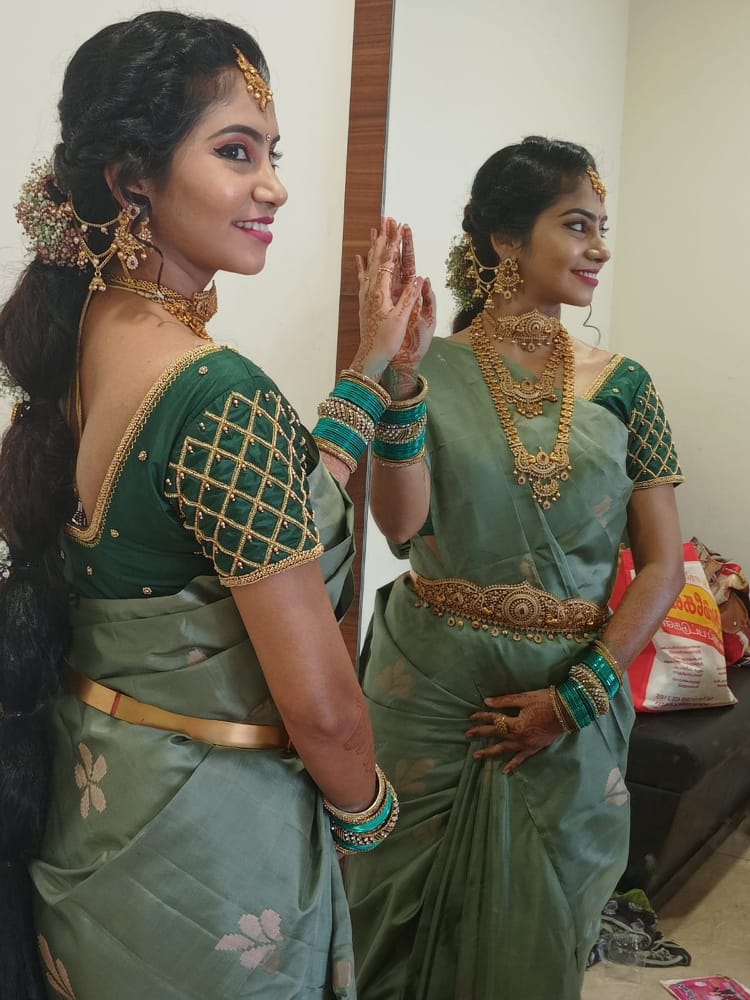 https://www.evnzon.in/service_pic/119/sri-bridal-studio-1671860226.jpeg