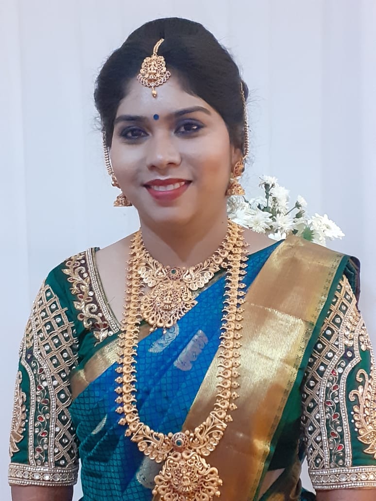 https://www.evnzon.in/service_pic/120/sri-yazhal-beauty-parlour-bridal-studio-1671861187.jpeg