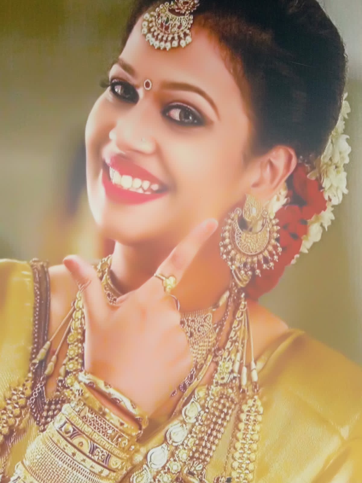 https://www.evnzon.in/service_pic/131/sri-vidhya-beauty-care-1671861039.jpeg