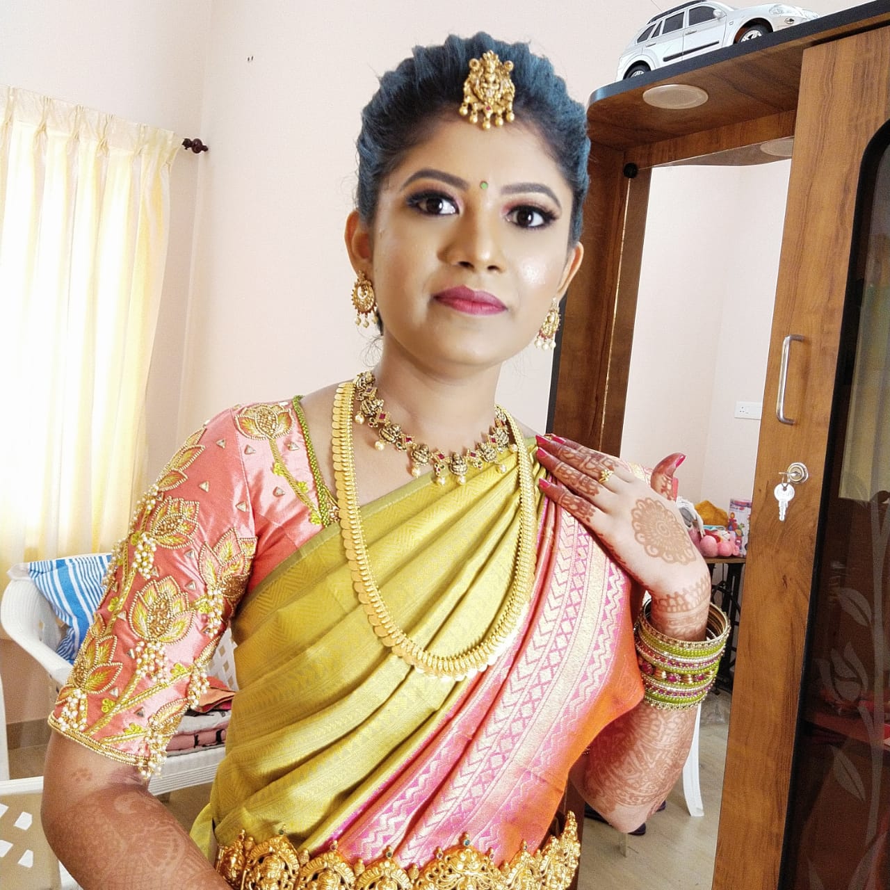 https://www.evnzon.in/service_pic/134/ramanis-beauty-saloon-spa-1671856421.jpg