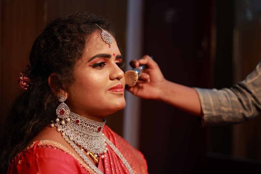 https://www.evnzon.in/service_pic/193/sri-lakshmi-beauty-parlour-1671860838.jpeg