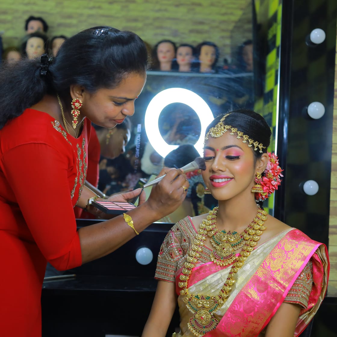 https://www.evnzon.in/service_pic/200/rabiya-herbal-beauty-parlour-1671856006.jpg