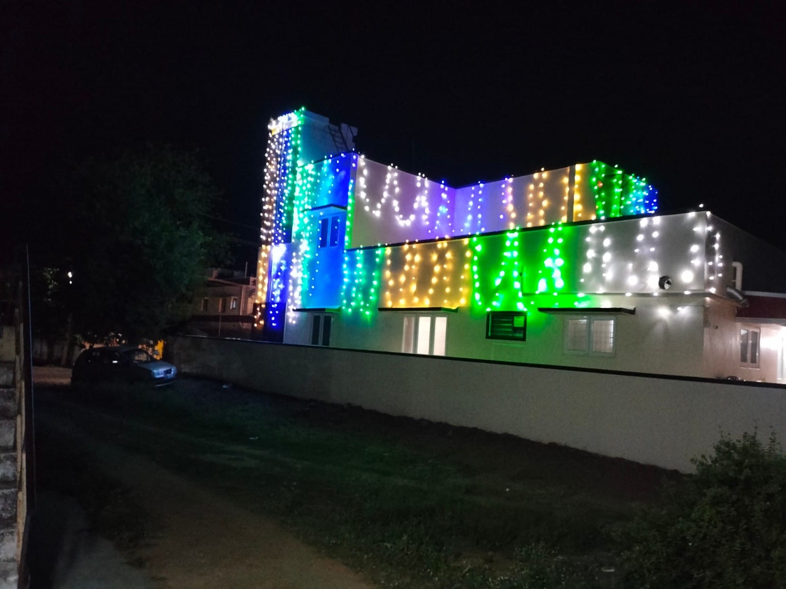 https://www.evnzon.in/service_pic/343/jp-muthuvel-decoration-1671255910.jpg