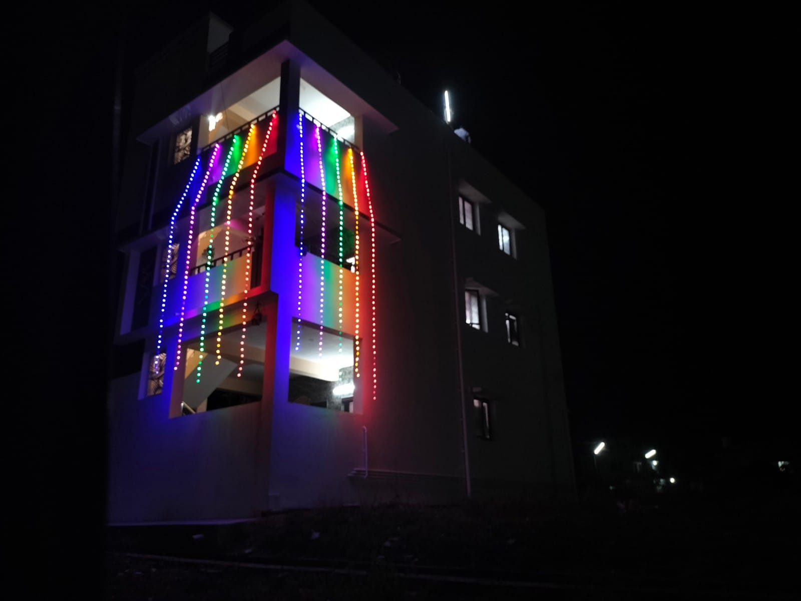 https://www.evnzon.in/service_pic/343/jp-muthuvel-decoration-1671260963.jpg