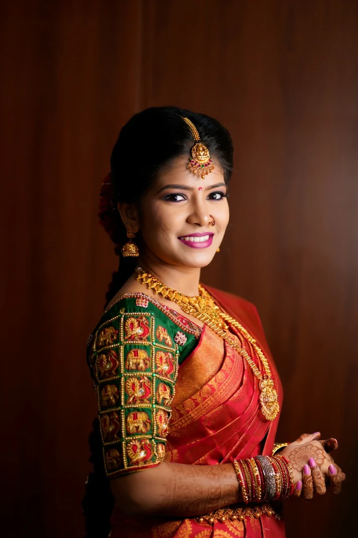https://www.evnzon.in/service_pic/365/seenu-studio-1693469438.webp