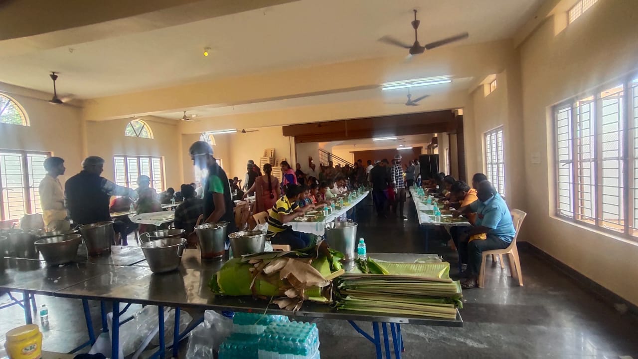 https://www.evnzon.in/service_pic/384/kannan-catering-service-1672395903.jpeg