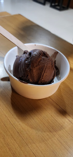 https://www.evnzon.in/service_pic/432/frozen-bottie-1701239829.jpg