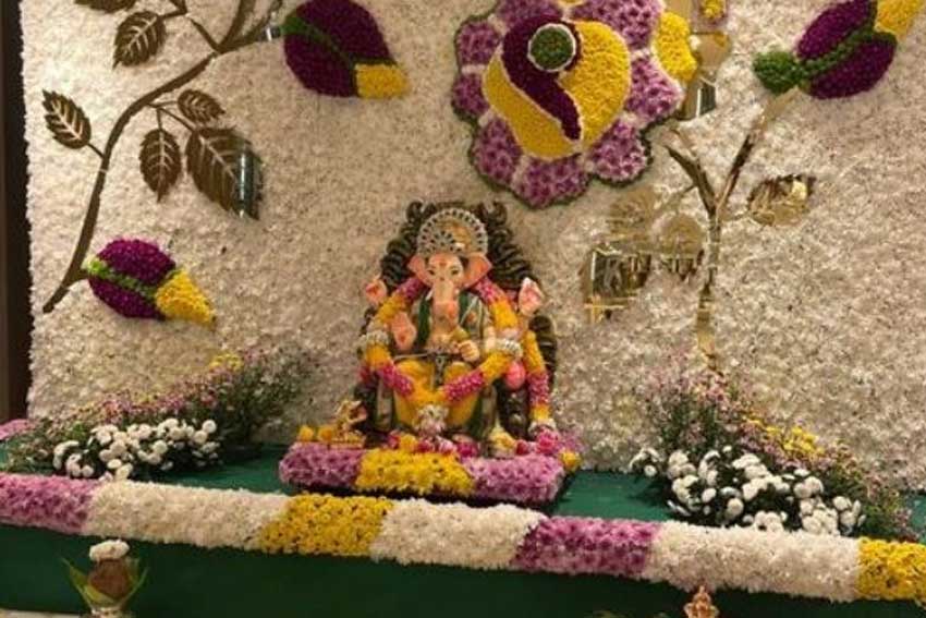 https://www.evnzon.in/service_pic/517/ganesh-decoration-1699961036.jpg