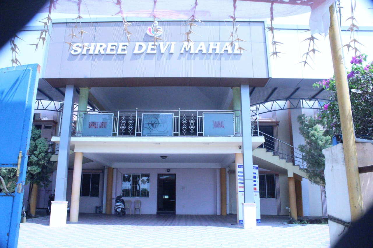 https://www.evnzon.in/service_pic/82/sree-devi-mahal-1671859168.jpg