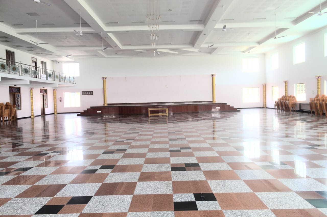 https://www.evnzon.in/service_pic/82/sree-devi-mahal-1671859196.jpg